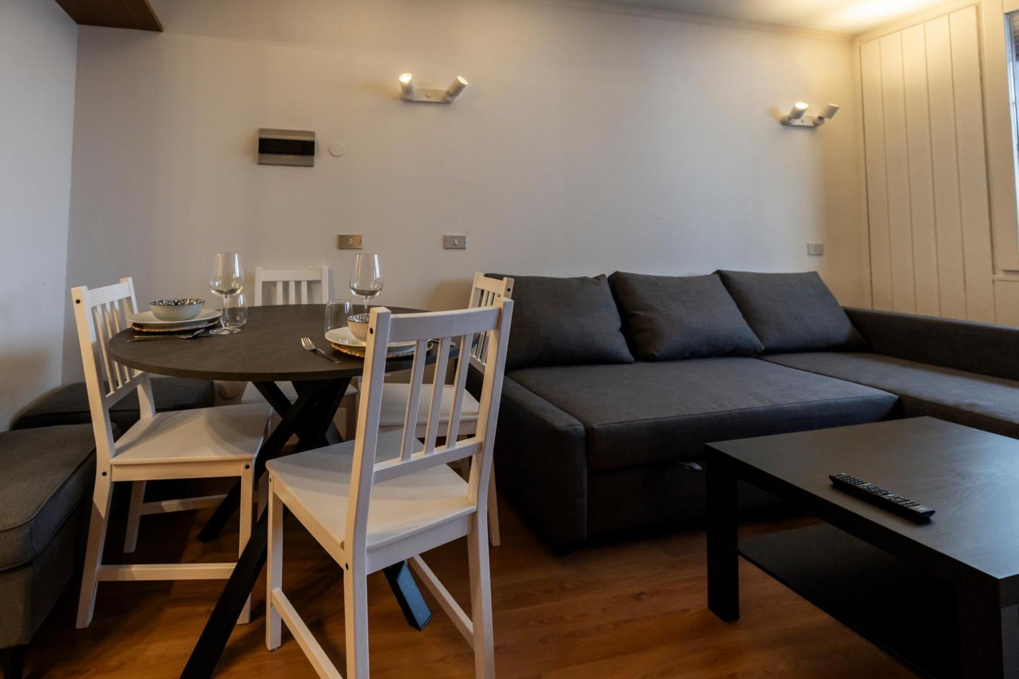 Erikzang - Cervinia Ski In Ski Out Apartments Брей-Червиния Экстерьер фото